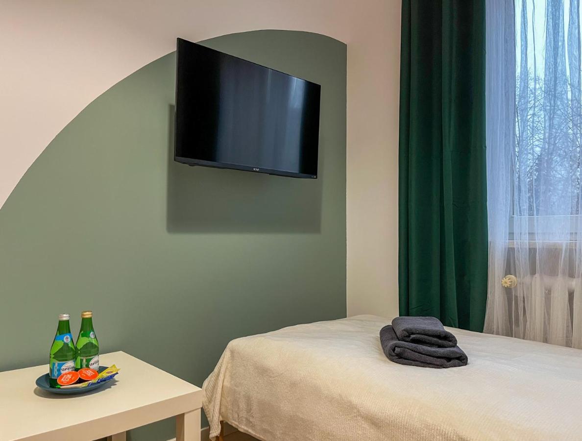 Shape&Color Premium Hostel Варшава Экстерьер фото